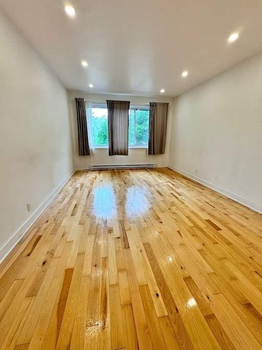 3 CH - 1 SDB - Montreal - $2,400 /mo | 2962709