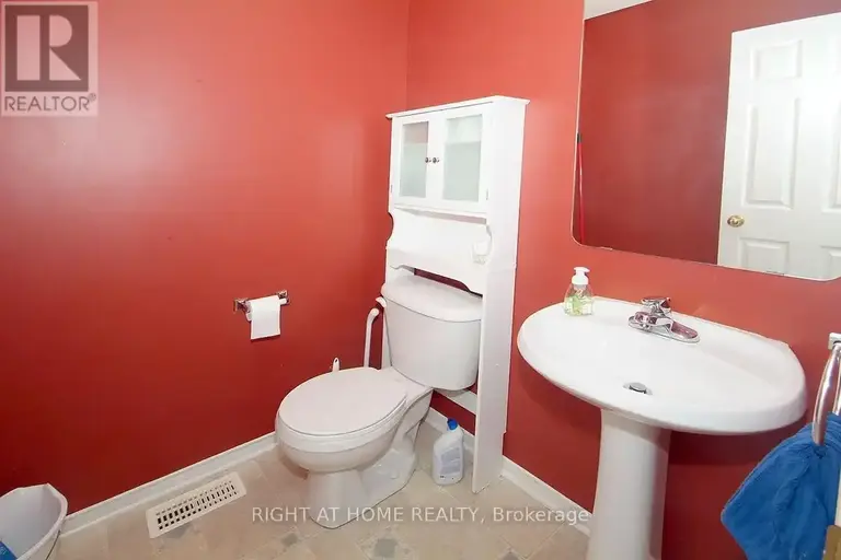 37 BARNSTONE DRIVE | 37 BARNSTONE DRIVE, Ottawa | 2962815
