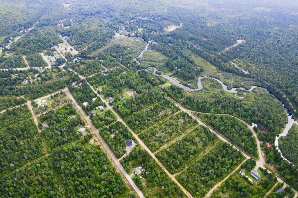 Pêcheurs, Saint-Alexis-des-Monts -- TERRAIN À VENDRE | 2962889