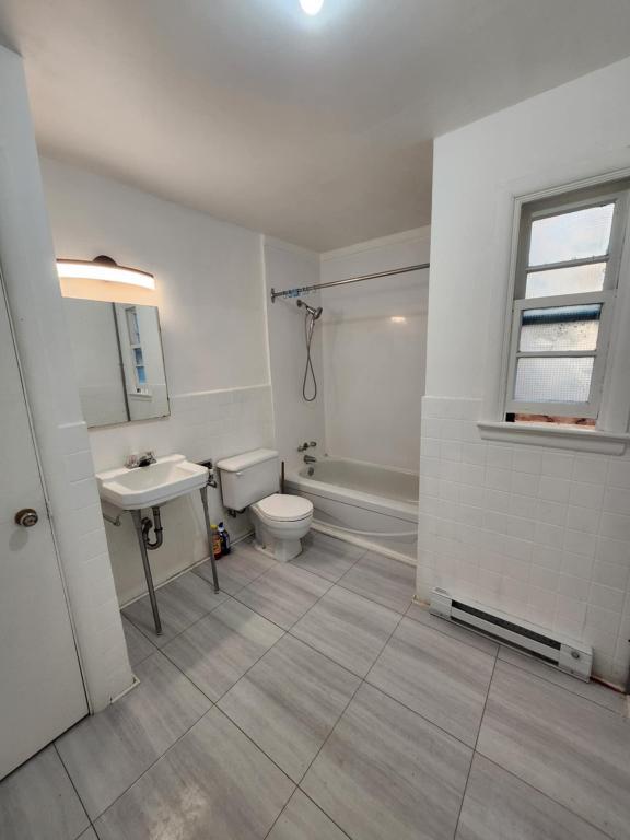 Très grand 5 1/2 rénové avec 3 chambres fermés | 2963330