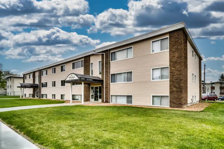 Villa Grande Apartments | 10005 154 Street, Edmonton | 2963662