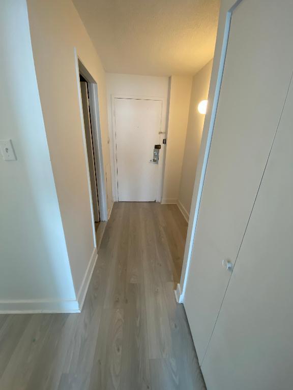 Laval 3 1/2 , Tout Inclus - Metro Monmorency | 2968222