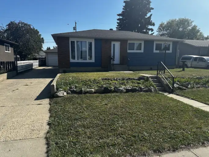 Renovated 2bdr bsmt suite- Utilities included | 4635 103A Avenue Northwest, Edmonton | 2963986