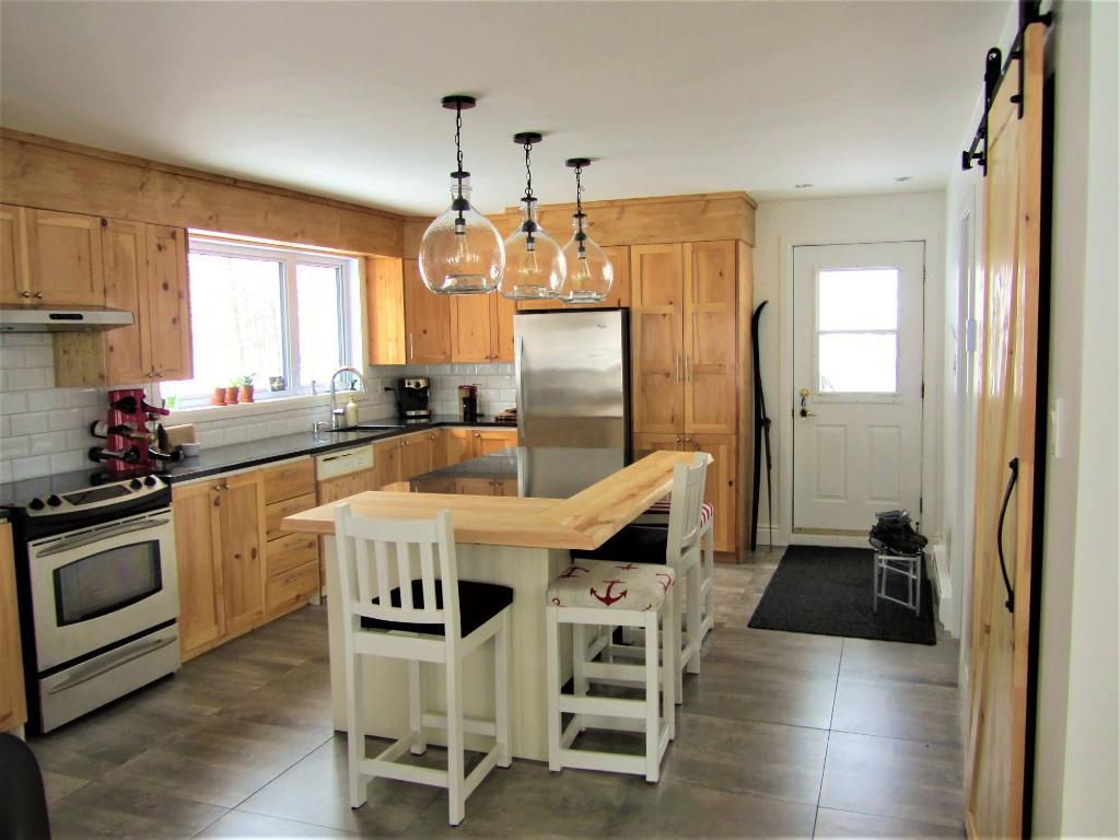 Maison meublée à louer accès à un lac | 2964353