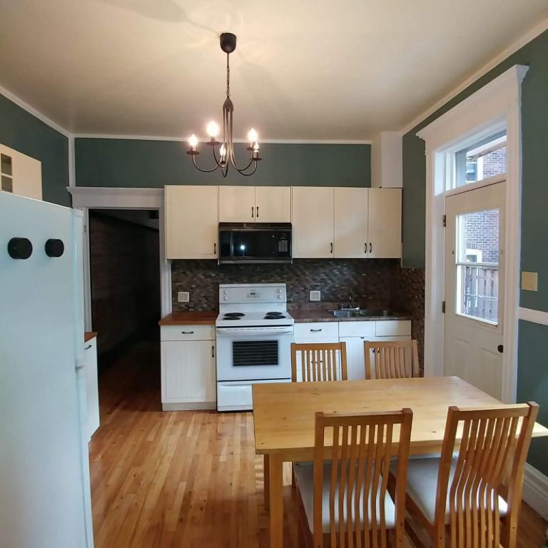 Charmant appartement de 4 chambres à coucher près de la Petite Italie | 2964359