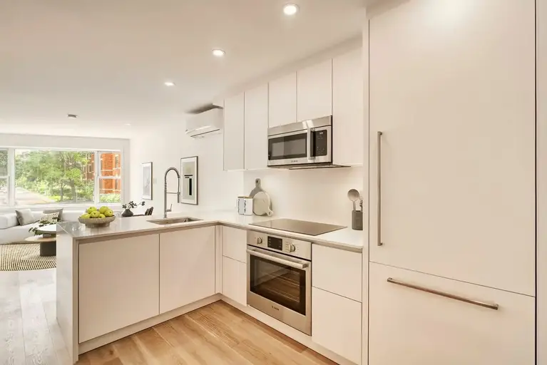 10 Rosemount Avenue | 10 Rosemount Avenue, Westmount | 2965216