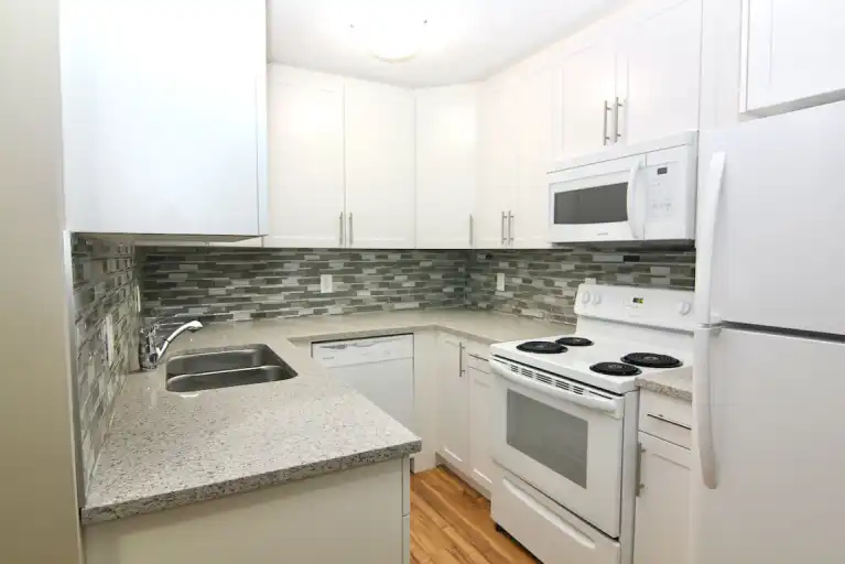 Top-floor, 2-BR, High-grade Renovation, Old Strathcona near Whyte, University | 10150 83 Ave NW, Edmonton | 2965503