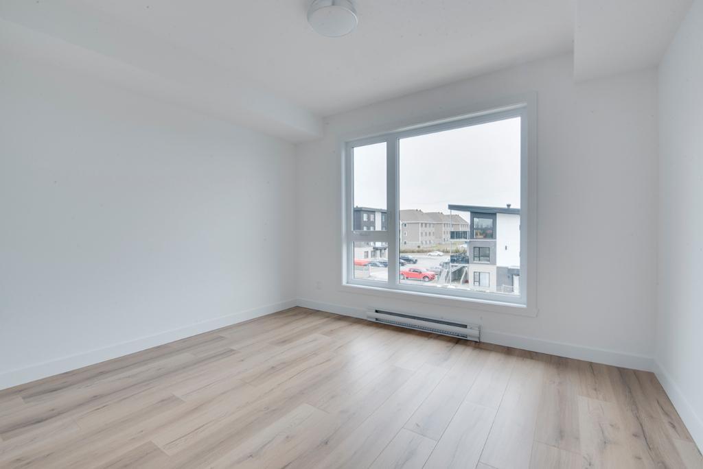 Condo à louer (cessation de bail) 4 1/2 + bureau | 2965572