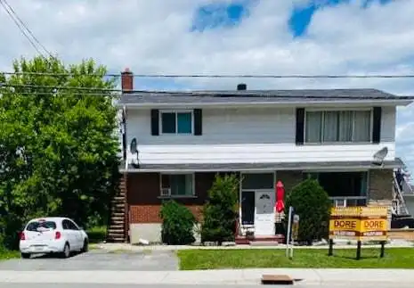 3483 St Joseph Blvd Unit 3 | 3483 St Joseph Blvd, Ottawa | 2965702