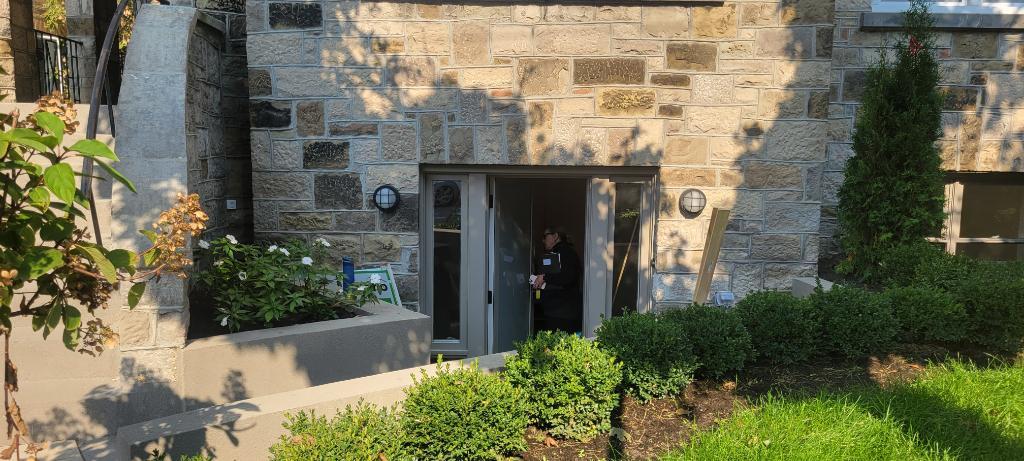 Fully renovated 5 1/2 rénové à coté du HEC/ UdeM/ Poly | 2965898