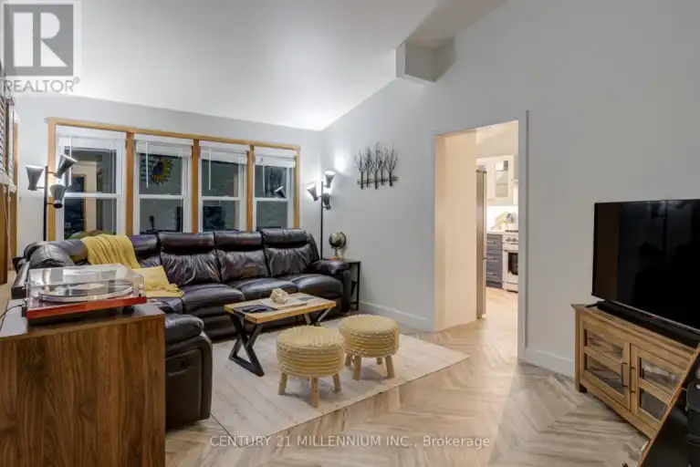 105 SILVER BIRCH DRIVE | 105 SILVER BIRCH DRIVE, Tiny | 2966005