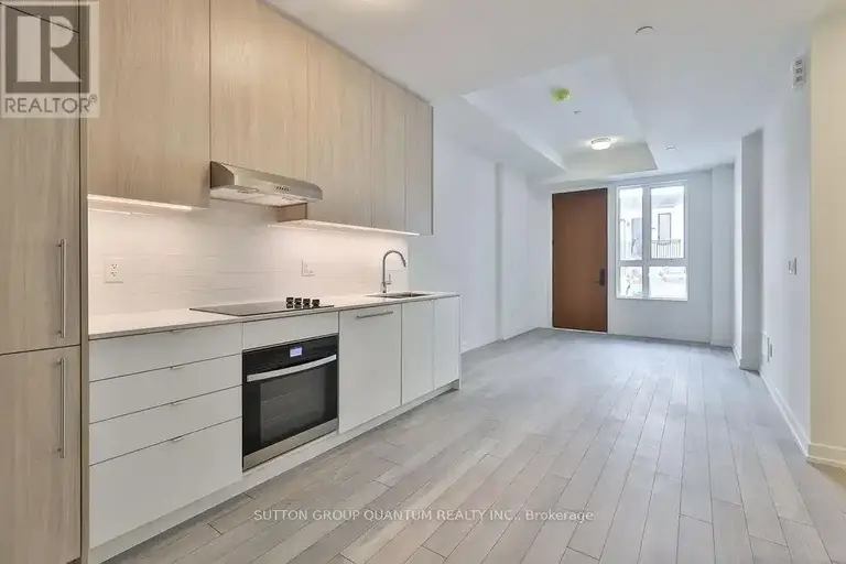 E-102 - 7 RED SQUIRREL LANE | E-102 - 7 RED SQUIRREL LANE, Richmond Hill | 2987042