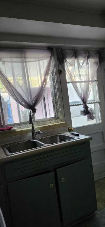 Gr.41/2 demi S.Sol,bien eclaire | 2966749