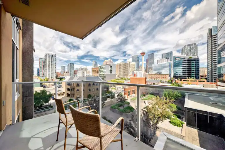 Luxury 2-Bedroom Condo with Stunning Views in Calgary's Beltline – Furnished! | 1320 1 St SE, Calgary | 2967018