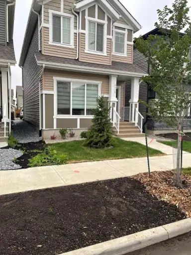 Spacious and Modern Home in Secord, Edmonton | 9928 226 Street Northwest, Edmonton | 2967287