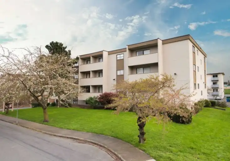 Villa Paulina | 909 Market St., Victoria | 2968435