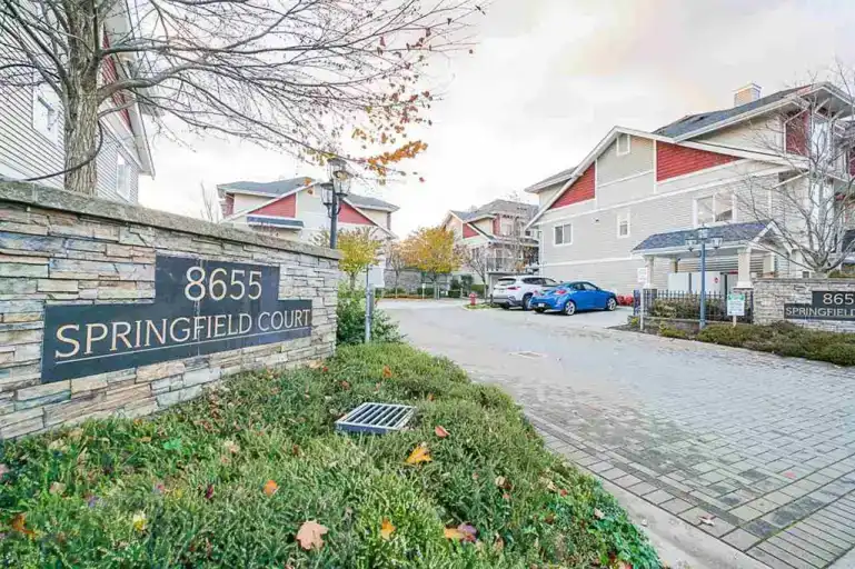 A 3 Bedroom and 2 full  Bath & 1/2 Bath spacious Town House | 8655 159 Street, Surrey | 2968443