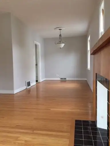 Cozy 2-Bdrm Main Floor Suite - Close to UofC/SAIT/Foothills | 1719 17 Avenue Northwest, Calgary | 2968500