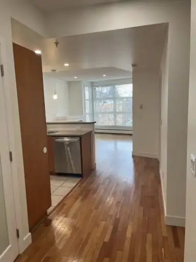 Modern newly renovated cozy two bedroom (small bedroom/den), parking | 348 - 315 24 Ave SW, Calgary | 2968516