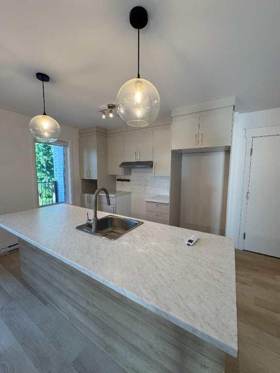 4 1/2 Disponible maintenant | 2969675