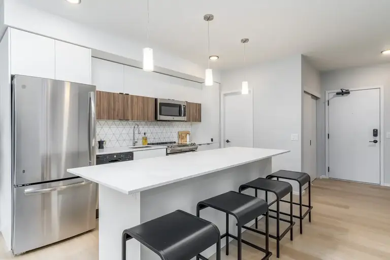 CX | 10022 – 110 Street NW, Edmonton | 2969952