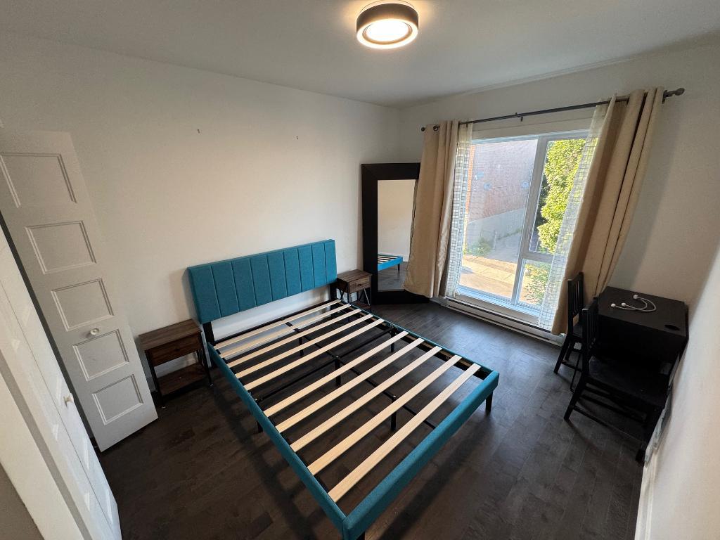 5 1/2 (3 Chambres, 2 Baths) Condo Moderne, Metro Pie-IX | 2970055