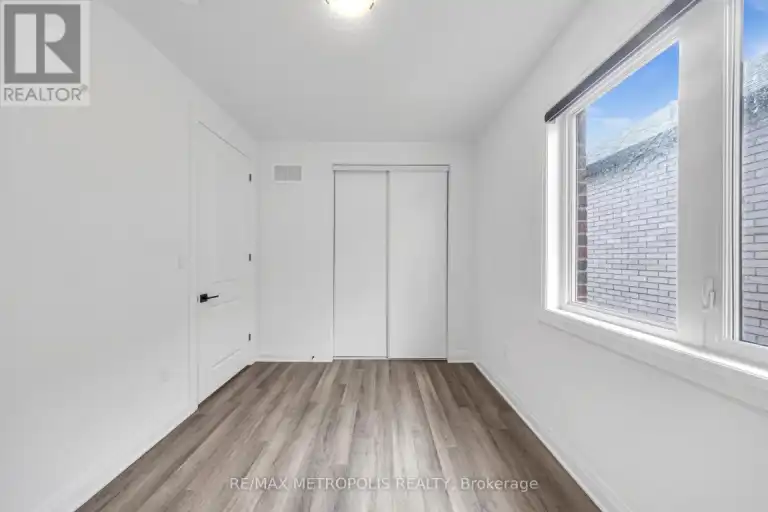 3070 SIDELINE 16 | 3070 SIDELINE 16, Pickering | 2970171