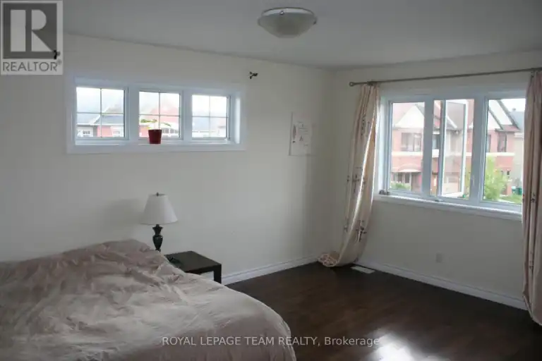 300 BALINROAN CRESCENT | 300 BALINROAN CRESCENT, Ottawa | 2970173