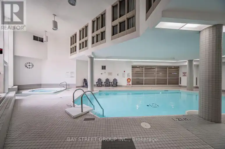 326 MAJOR MACKENZIE DRIVE E | 326 MAJOR MACKENZIE DRIVE E, Richmond Hill | 2974630