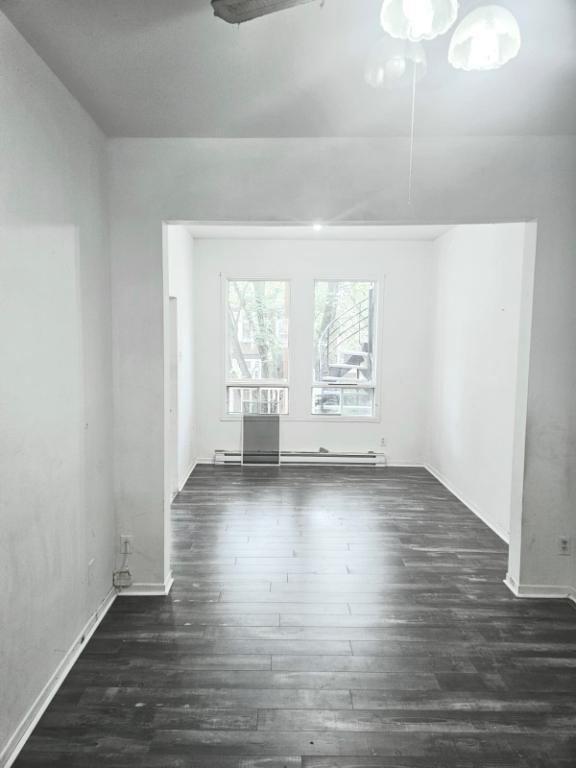 Appartement à louer de 2 chambres et 1 salle de bain | 2974976