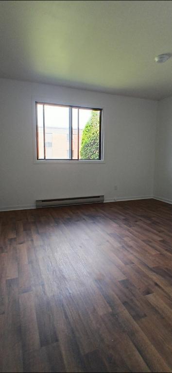 A Valleyfield - Tres beau et grand (propre) 3 1/2 | 2974984