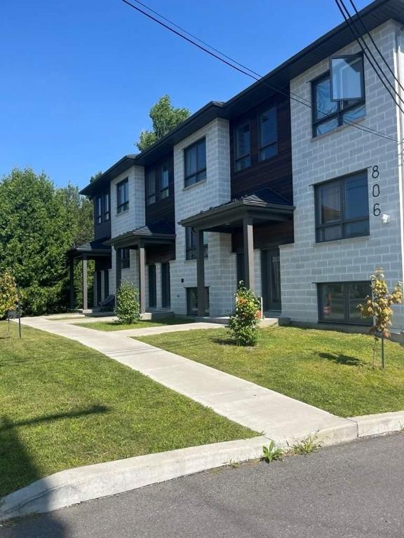 4 1/2 À LOUER-SAINT-CHARLES-BORROMÉE-APPARTEMENT À LOUER | 2974993