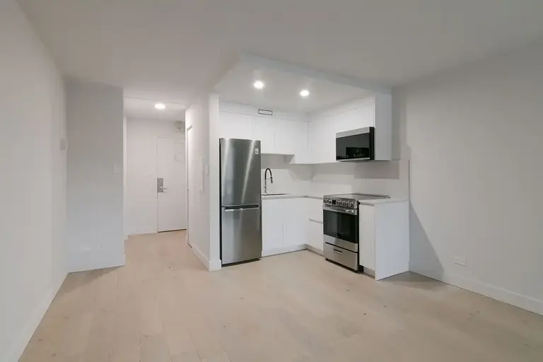 1975 de Maisonneuve | 1975 Maisonneuve Blvd West, Montreal | 2976934