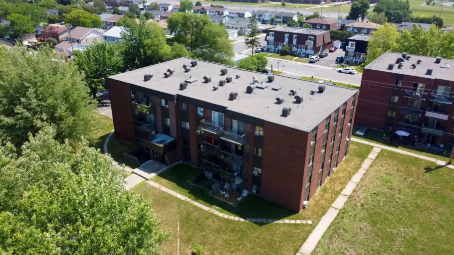 7315 Chauvin / 2640 Quévillon | 7315 Avenue Chauvin, Saint-Hubert | 2975051