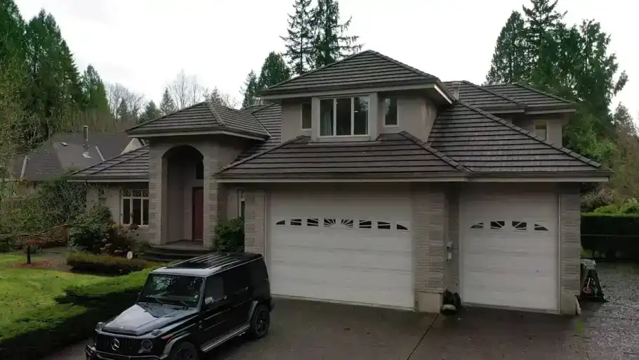 Spacious Walkout Legal Suite with Separate Entrance and Yard (North Vancouver) | 2221 Tanager Place, North Vancouver | 2975269