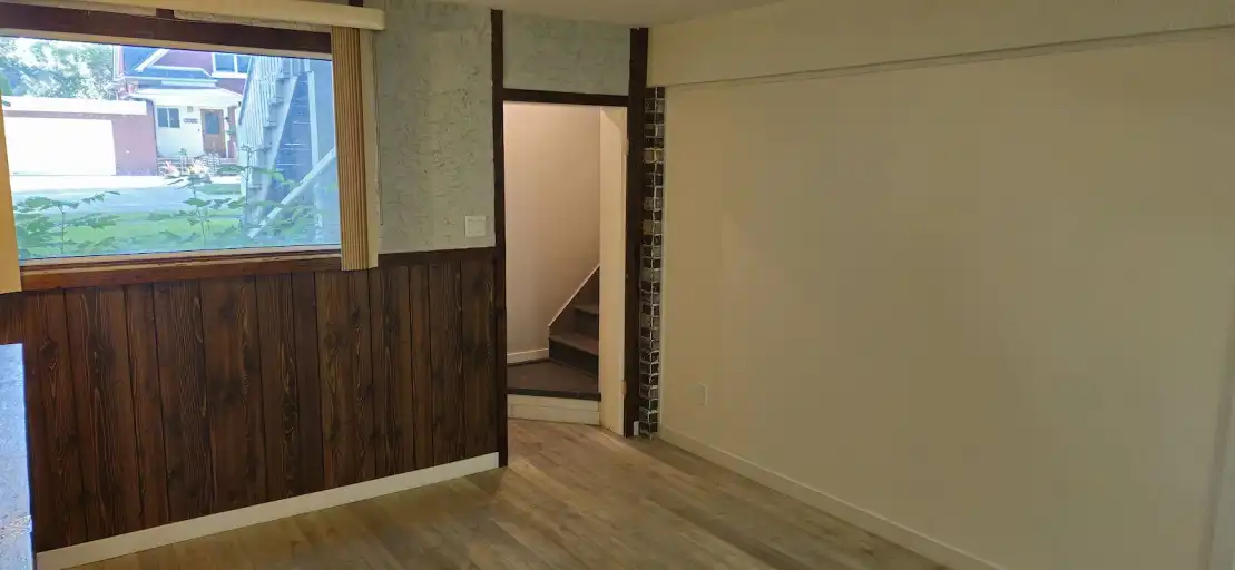 Renovated 2 Bedroom Basement Unit - 99 st, 87 ave | Edmonton | 2975343