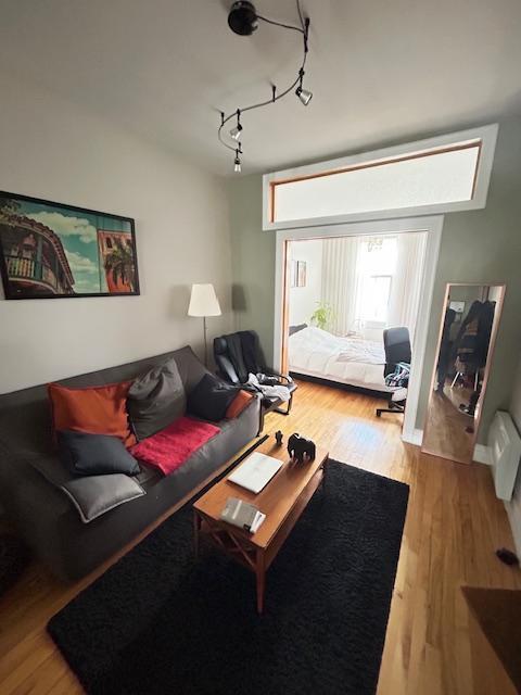 BEL APPARTEMENT COMPLÈTEMENT RÉNOVÉ STYLE LOFT DANS LE SECTEUR LE PLUS RECHERCHÉ DE ROSEMONT | 2975432
