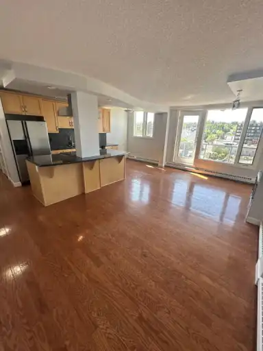 Big bright PET FRIENDLY 2 bedroom condo with PARKING SPOT steps from 17th ave! | 505 - 1225 15 Avenue Southwest, Calgary | 2975648