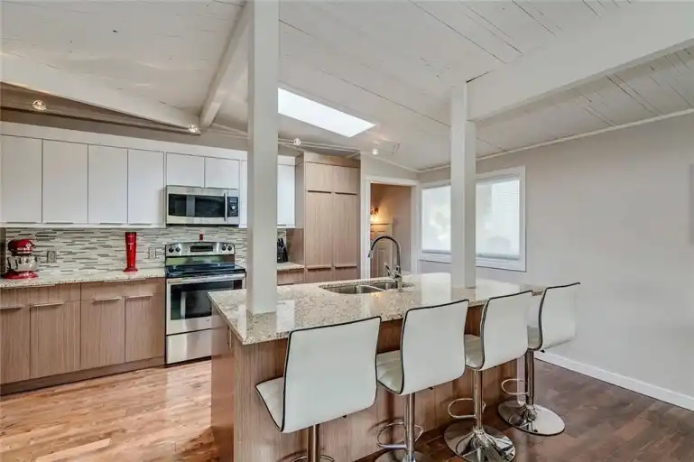 Style and charm - fully renovated 3 bedroom brick bungalow | Calgary | 2975670