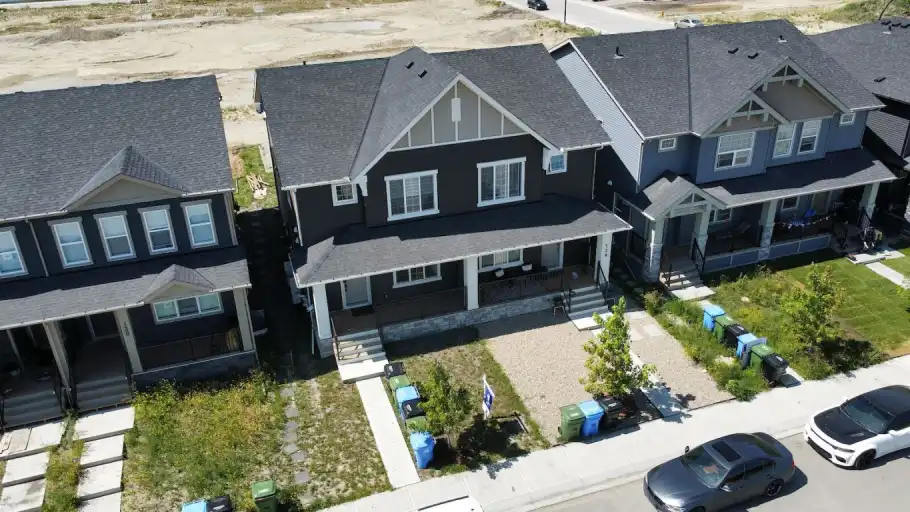 Functional 3 bedroom house plus bonus room in Legacy | 134 Legacy Glen Court Southeast, Calgary | 3002275