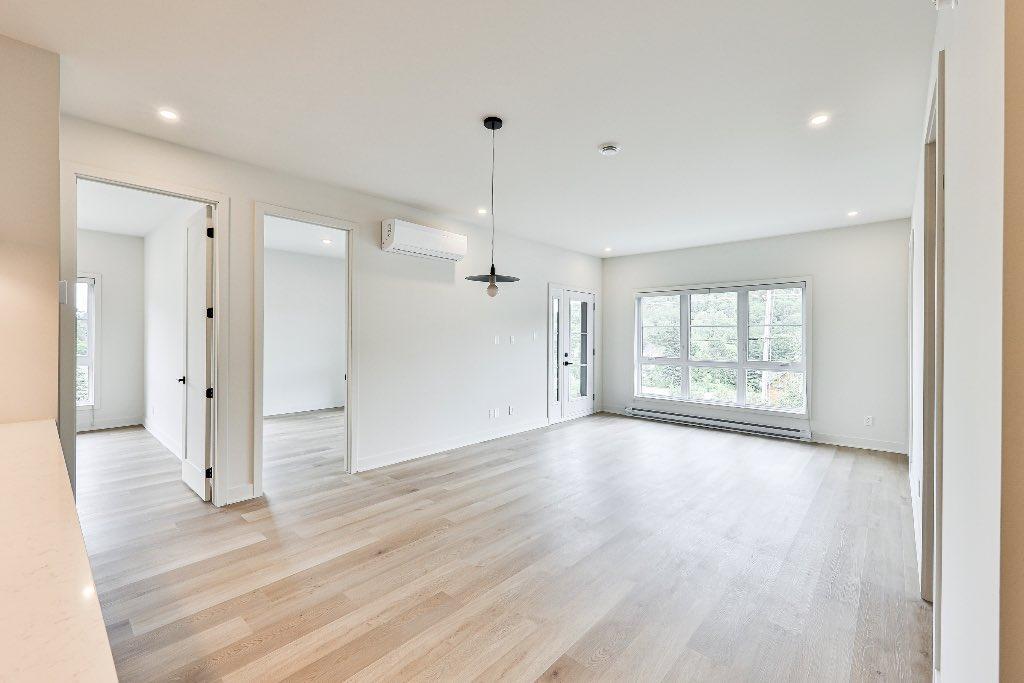 CESSATION DE BAIL – Magnifique 5 ½ lumineux à 2 minutes du Lac des Sables – Sainte-Agathe-des-Monts | 2975699