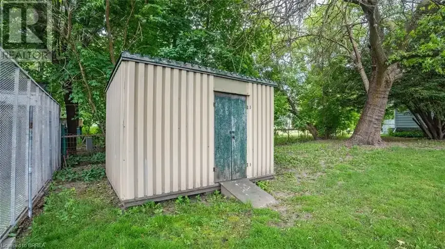 848 COLBORNE Street E | 848 COLBORNE Street E, Brantford | 2975784