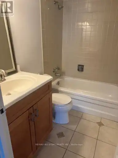 808 - 70 BAIF BOULEVARD | 808 - 70 BAIF BOULEVARD, Richmond Hill | 2976249