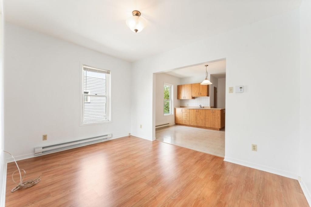 Beau 3 ½ lumineux au 2ᵉ étage – 27, rue Paré, Granby | 2976892