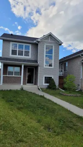 Specious 3 Bed Room + Den House in 59 Saddlemont Rd on Rent | 59 Saddlemont Road Northeast, Calgary | 2977229