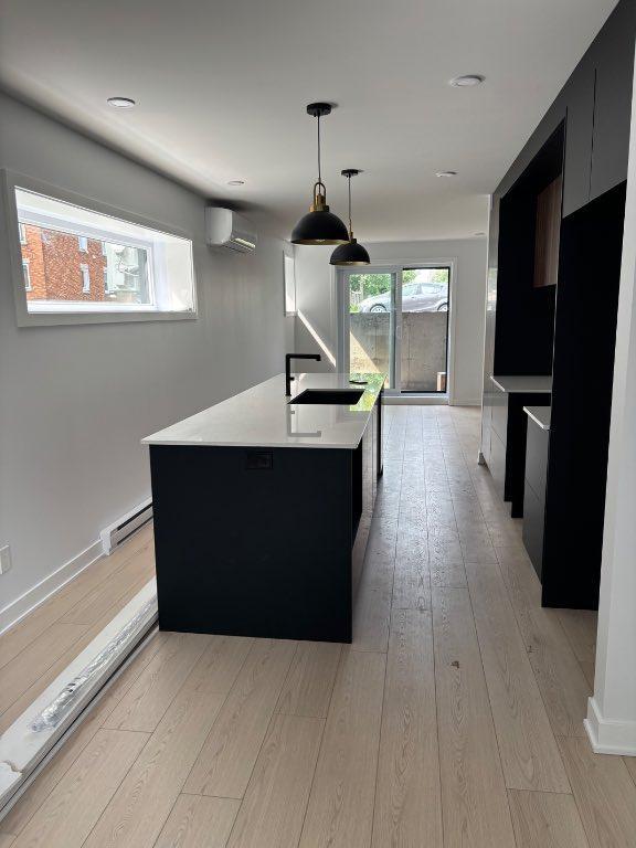 Logement 4 1/2 | 2977283