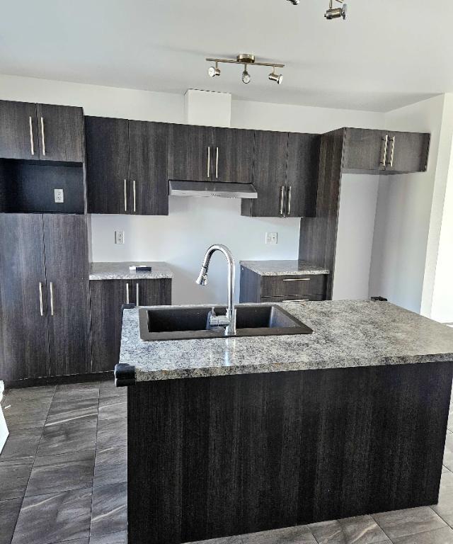 Maison de ville disponible avec possibilité d'acheter de l'électroménagers | 3060385