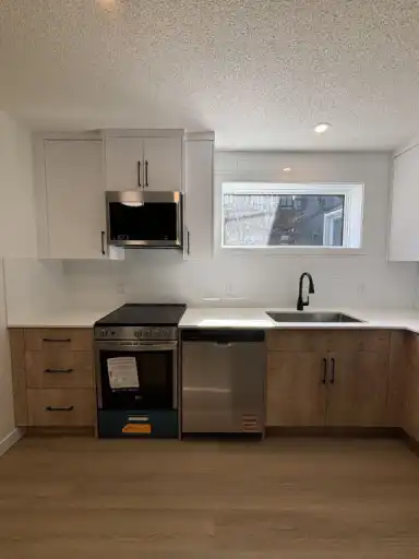 1st Month FREE - All Utilities Included! Spacious 3 Bed / 1 Bath in Renfrew | 1448 Remington Road Northeast, Calgary | 2981462