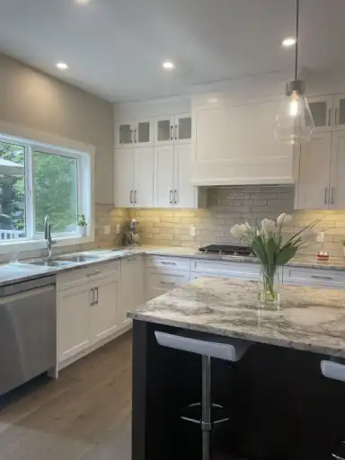 Fish Creek SW Fully Furnished Executive Residence (Main & Upper Levels) | Calgary | 3016404