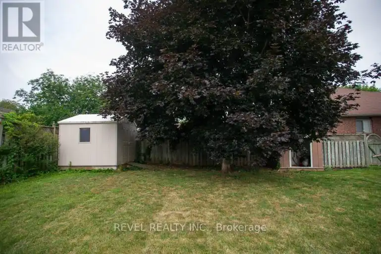11 MAPLECREST LANE | 11 MAPLECREST Lane, Brantford | 2977689